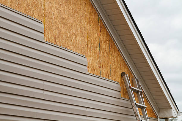 24/7 Emergency Siding Replacement experts in Freeburg, IL